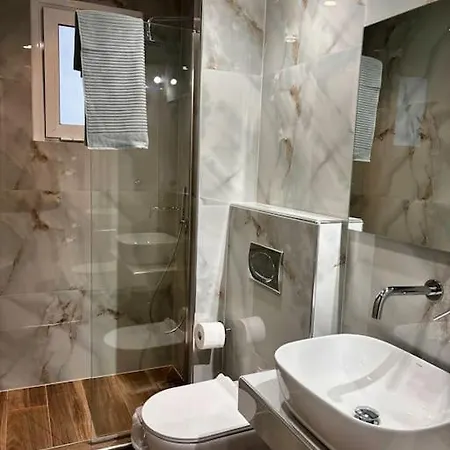 The Calm Retreat * Tríkala